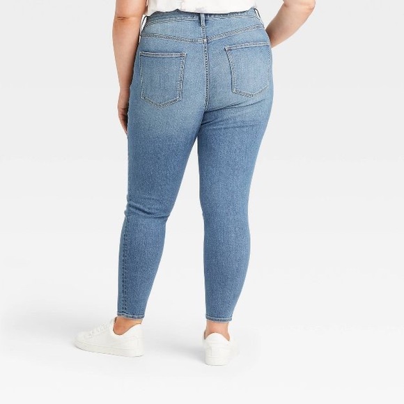 Universal Thread High Rise Straight Crop Distressed Jeans Size 20 W - Picture 2 of 10